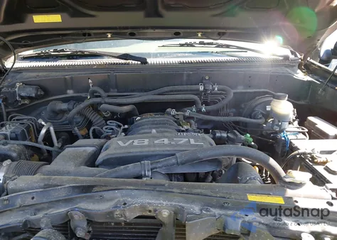 2005 Toyota Sequoia Sr5 V8 z USA, uszkodzony, nr VIN 5TDBT44A25S244540